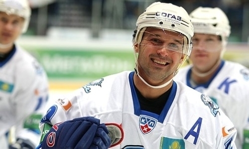 «Мощь, позитив и энергия». Один из лучших игроков в истории «Барыса» сформировал ему новый тренерский штаб