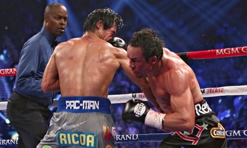 Зарубежное СМИ вспомнило один из самых ярких нокаутов в истории бокса. Видео