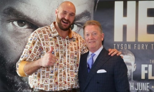 «Тайсон сделает с ним то же самое, что и с Уайлдером». Промоутер Фьюри угрожает Джошуа