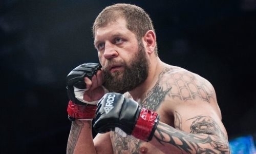 «Ничего не сделал для MMA в России. Переобулся и остался в Штатах». Емельяненко вновь наехал на Тактарова