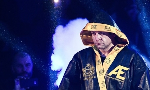 Александр Емельяненко побрился налысо вслед за Рамзаном Кадыровым. Видео