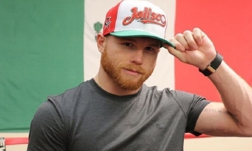 «Играю четыре раза в неделю». «Канело» «забил» на бой с Головкиным и увлекся другим спортом