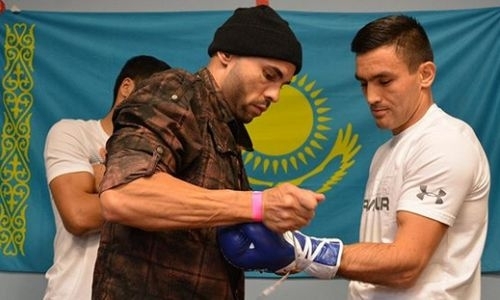 «Мужество и честь». Непобежденный казахстанский нокаутер представил свой логотип