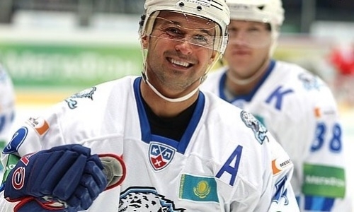 «Возместить такие потери будет тяжело». Максим Спиридонов о «Барысе», ушедших игроках и интеллигентном «заменителе» Скабелки