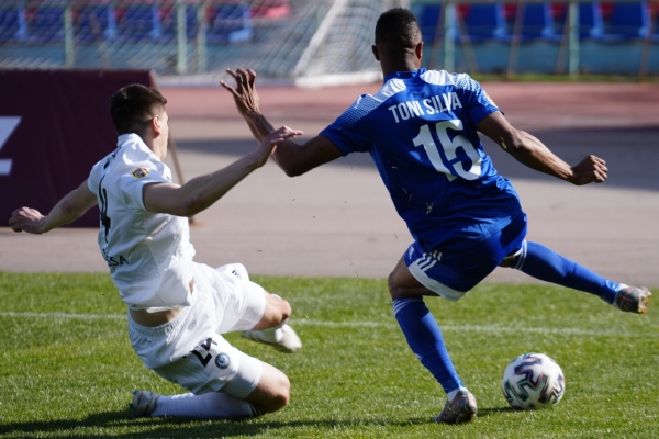 «Золотой ребенок», «Горец», «Семейка Аддамс» и даже Бенджамин Баттон с Фигаро. КПЛ пополнили новые футболисты, которым самое место в кино