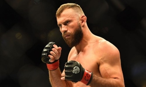 Боец UFC собрался совершить историческое достижение среди бойцов организации