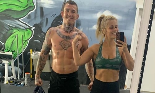 Девушка-боец UFC объяснила, зачем выкладывает личные фото с мужем