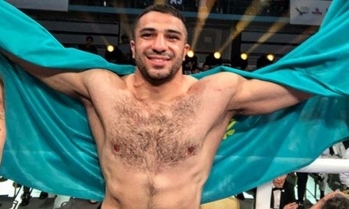 Непобежденный казахстанский нокаутер хочет стать абсолютным чемпионом мира