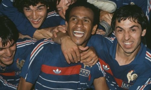 Чемпиона Европы Эдуарда Сона рассмешили бонусы за матч известного казахстанца в зарубежном клубе