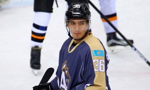 «Завоевал доверие». Казахстанский хоккеист стал одним из лидеров европейского клуба