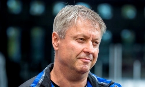 Победитель регулярного чемпионата Казахстана расстался с иностранным наставником