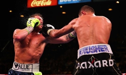 «Много пропустил от Головкина». Тренер чемпиона мира заявил о спаде «Канело»