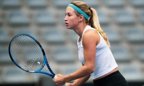 «Без женщин — ни фарта, ни азарта, ни инфаркта!». Спортсменка из Казахстана поделилась новым фото в купальнике