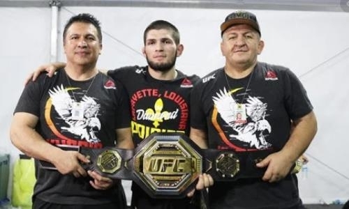 Тренер Нурмагомедова рассказал о разговоре с Хабибом про госпитализацию отца