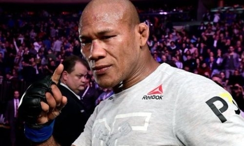 У участника турнира UFC 249 с боем Фергюсон — Гэтжи выявлен коронавирус