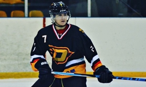 «Был бы не против перейти в „Барыс“». Сын футболиста Руслана Гумара стал хоккеистом, выступает в зарубежном чемпионате и хочет в НХЛ