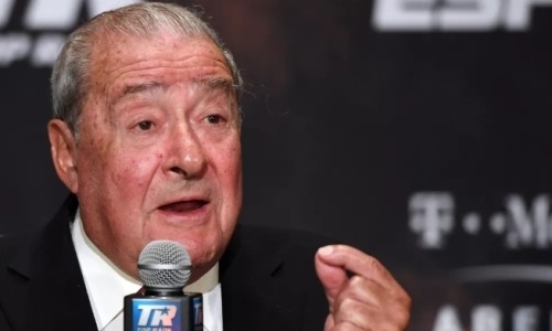 «После того, что он сделал». Глава Top Rank посоветовал «Канело» послать Головкина в неприличной форме