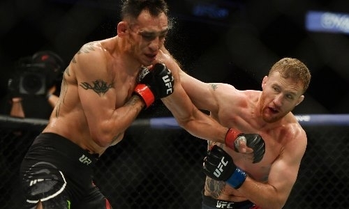 Фергюсона доставили в больницу после сенсационного поражения нокаутом от Гэтжи на UFC 249