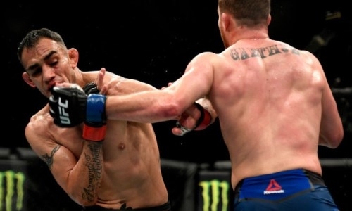 Фергюсон потерял три места в сводном рейтинге UFC после поражения нокаутом от Гэтжи