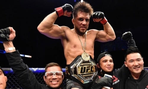 «Я чувствую себя величайшим». Чемпион UFC объяснил решение завершить карьеру и оценил шансы на возвращение