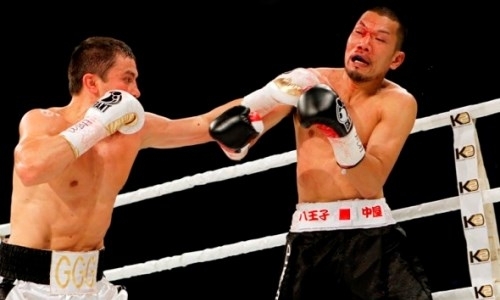 Восемь лет назад Головкин беспощадно избил соперника и впервые защитил титул IBO. Видео