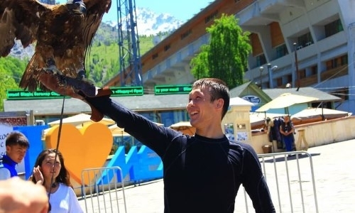 Казахстанский боец получил компенсацию от UFC за отмененный дебютный поединок