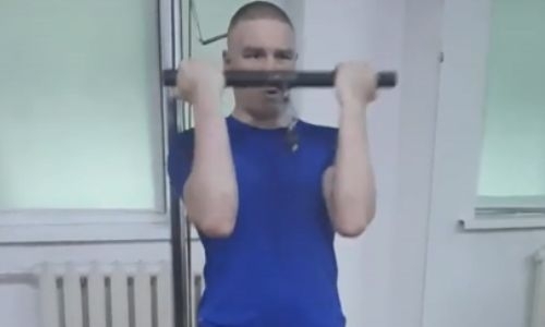 «Казахский король» с титулом WBC продолжает тренировки. Видео