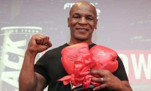 «Странности случаются». Промоутер Головкина объяснил решение Тайсона вернуться на ринг