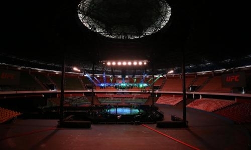 Турнир UFC 173 перенесен на неделю из-за коронавируса