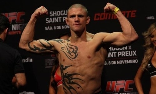 «55 килограмм марихуаны, кокаин и стероиды». Бывший боец UFC задержан в США