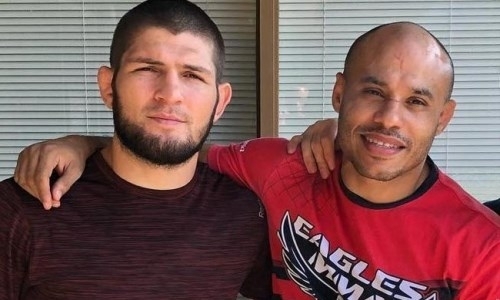 «Он не просто тренер». Менеджер Хабиба на русском языке опубликовал трогательный пост о его отце