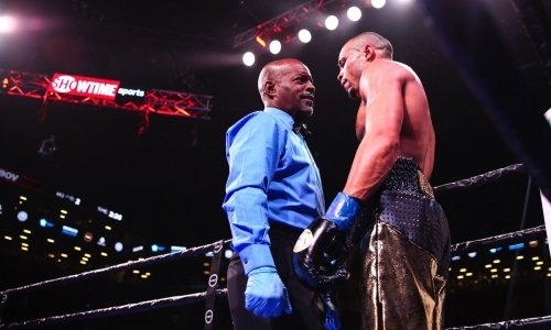 «С моим бесстрашием». Чемпион WBA выбрал более уязвимого соперника между Головкиным и «Канело»