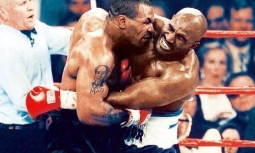 Появилась афиша возможного боя Майк Тайсон — Эвандер Холифилд. Фото