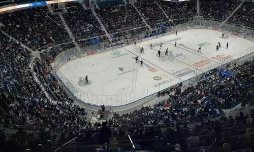 Если карантин продлится: пустят ли казахстанцев на хоккей и футбол