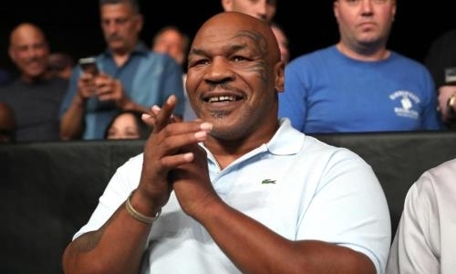 «Это будет грохот в джунглях». Экс-чемпион мира официально объявил о бое с Майком Тайсоном