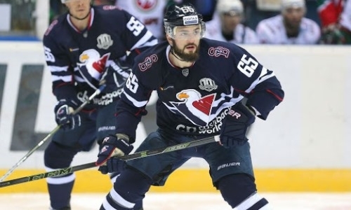 Включился «Барыс»? Американский защитник получил предложение из КХЛ