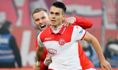 Футболист с казахскими корнями забил гол в матче Бундеслиги, но его команда упустила победу в концовке. Видео