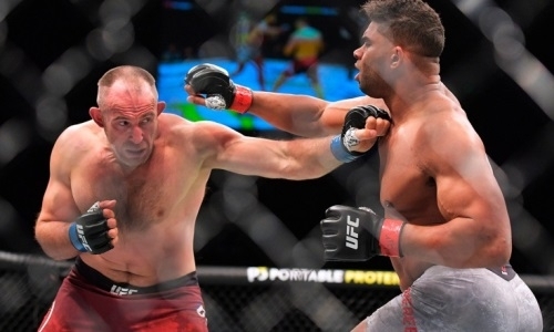 Российский тяжеловес запросил у UFC двойную зарплату за бой с соперником из ТОП-5