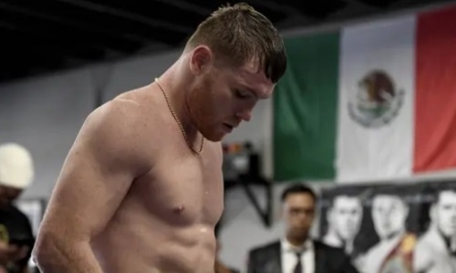 «Канело» обвинили в уклонении от четырех боев после Головкина