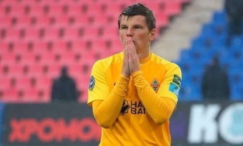 Экс-футболист «Кайрата» оказался в зоне обрушения балконов. Видео