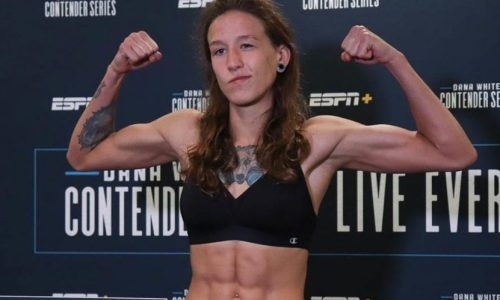 «Не уважают». Первая казахстанка в UFC высказалась о драках с парнями и главной опасности в США