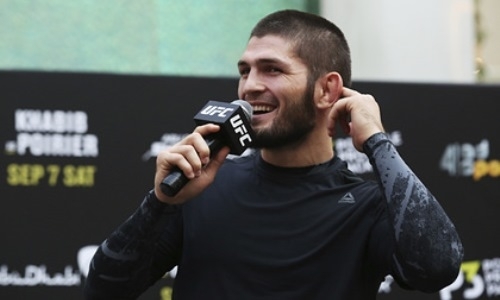 «У него ничего не выйдет». Обладатель титула UFC раскрыл план на бой с Нурмагомедовым