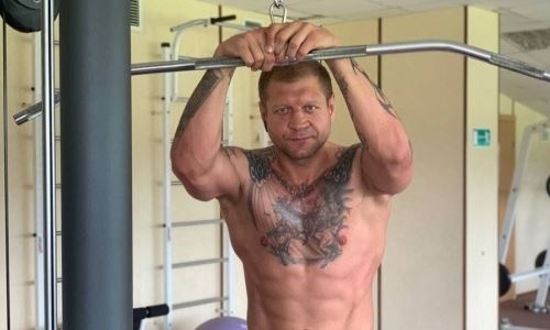 Александр Емельяненко показал тренировку в стиле Мухаммеда Али. Видео