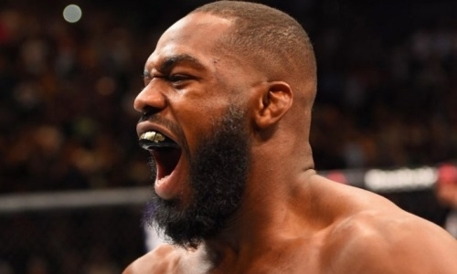 «Засунь деньги себе в рот». Лучший боец UFC потребовал освободить его от контракта