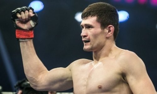 Казахстанский файтер дебютирует в АСА боем с российским обидчиком Хамитова