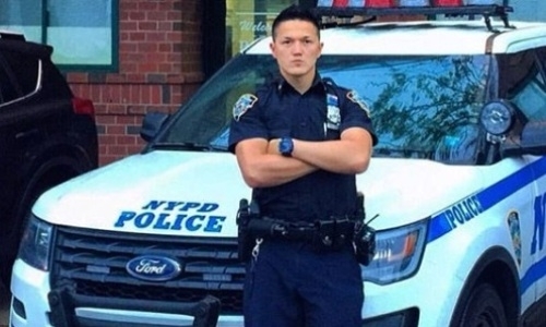 «Это безумие». Казахстанский боксер из Нью-Йорка высказался о погромах в США