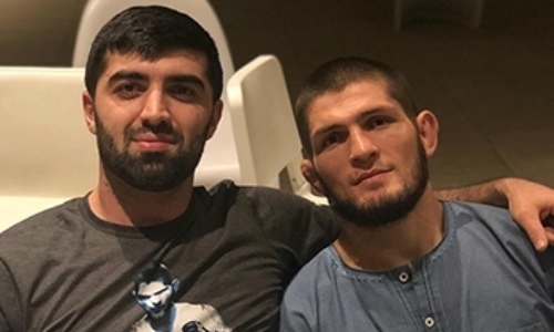 «Человек, который проделал большую работу». Хабиб Нурмагомедов показал новое фото