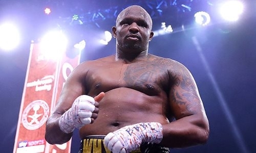 «Отобрал титул у жалкого продукта хайпа». Топовый супертяж заявил о крупнейшем цирке в истории бокса