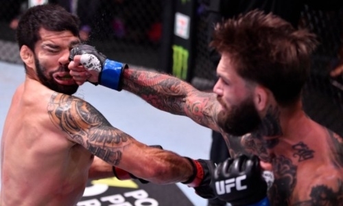 Видео полного боя UFC Гарбрандт — Ассунсао с нокаутом на последней секунде раунда