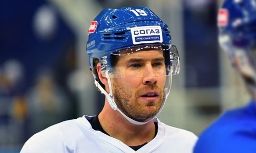 «Честно скажу». Двукратный обладатель Кубка Гагарина оценил переход лучшего бомбардира «Барыса» в «Авангард»